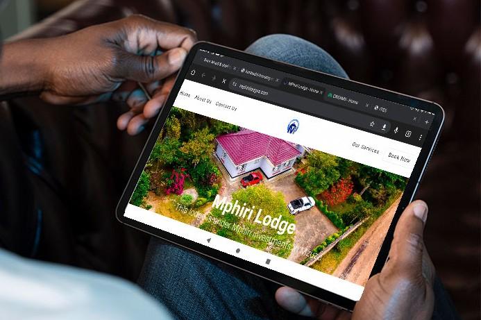Mphiri Lodges Website